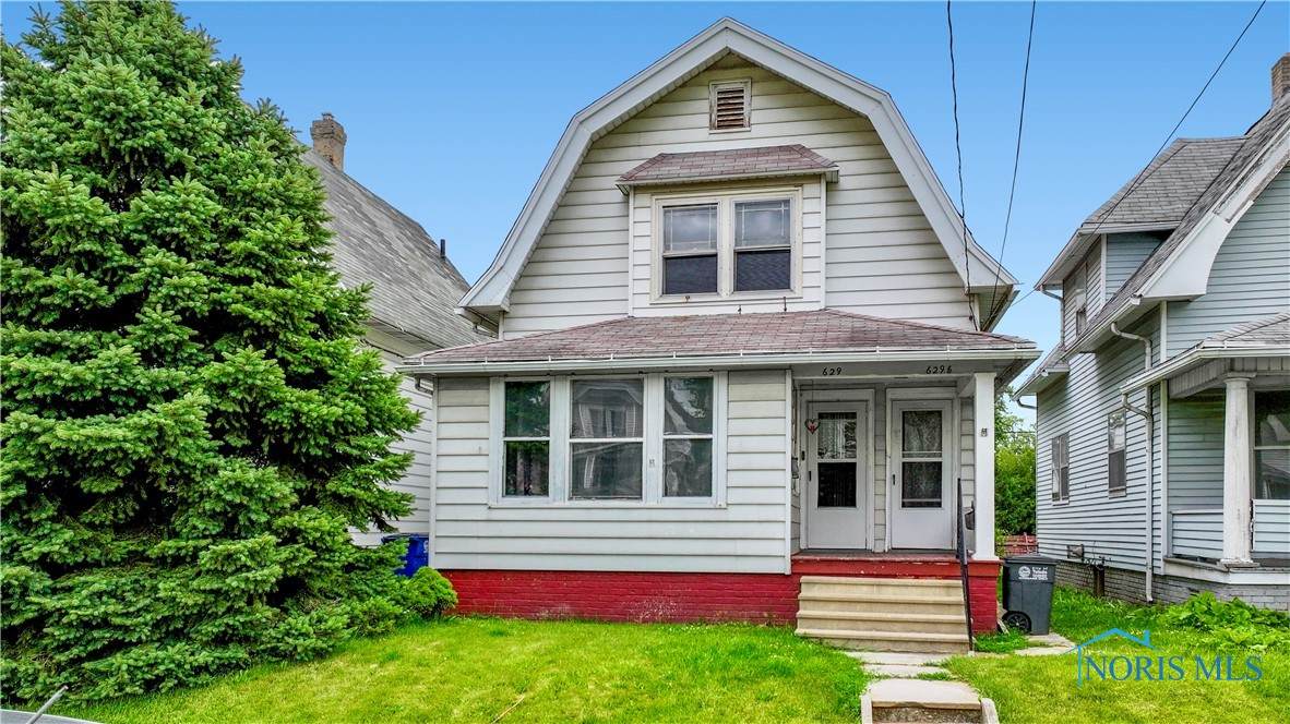 629 Clark Street - Photo 1