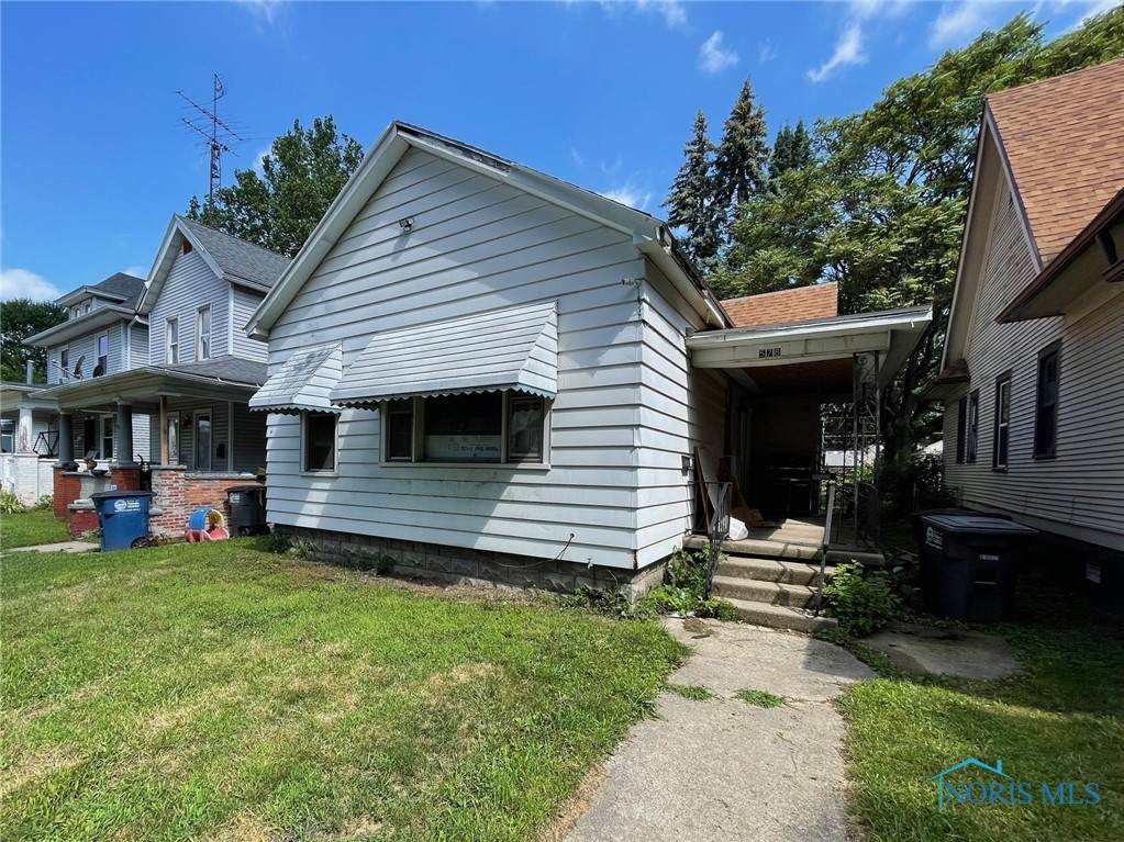 578 Prouty Avenue - Photo 1