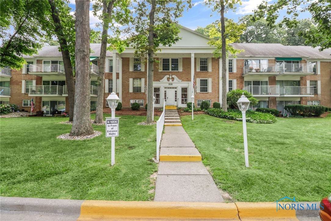 5679 Monroe Street - Photo 1