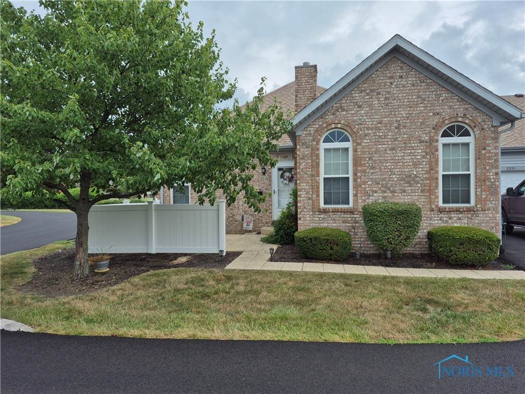 2231 Fox Run Circle - Photo 1