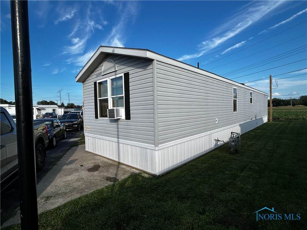 550 Florence Avenue - Photo 1