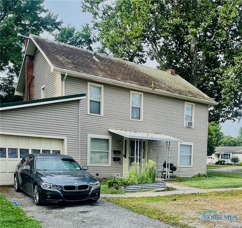 203 203 1/2 Crawford Street - Photo 1