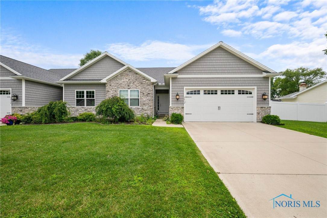 3012 Camelot Drive - Photo 1