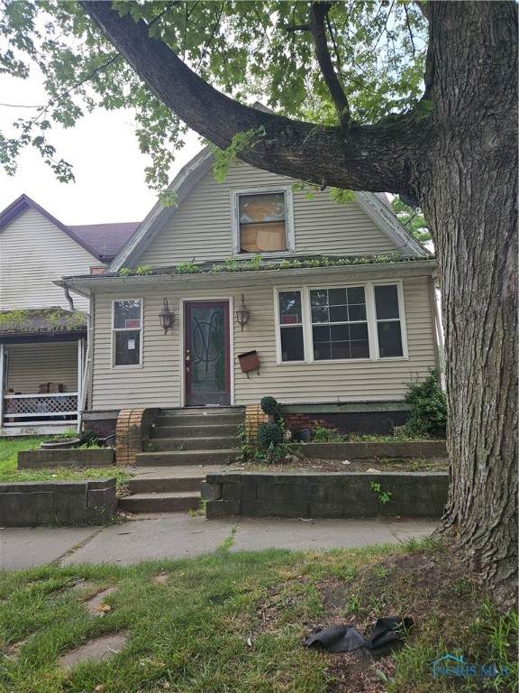 559 Prouty Avenue - Photo 1