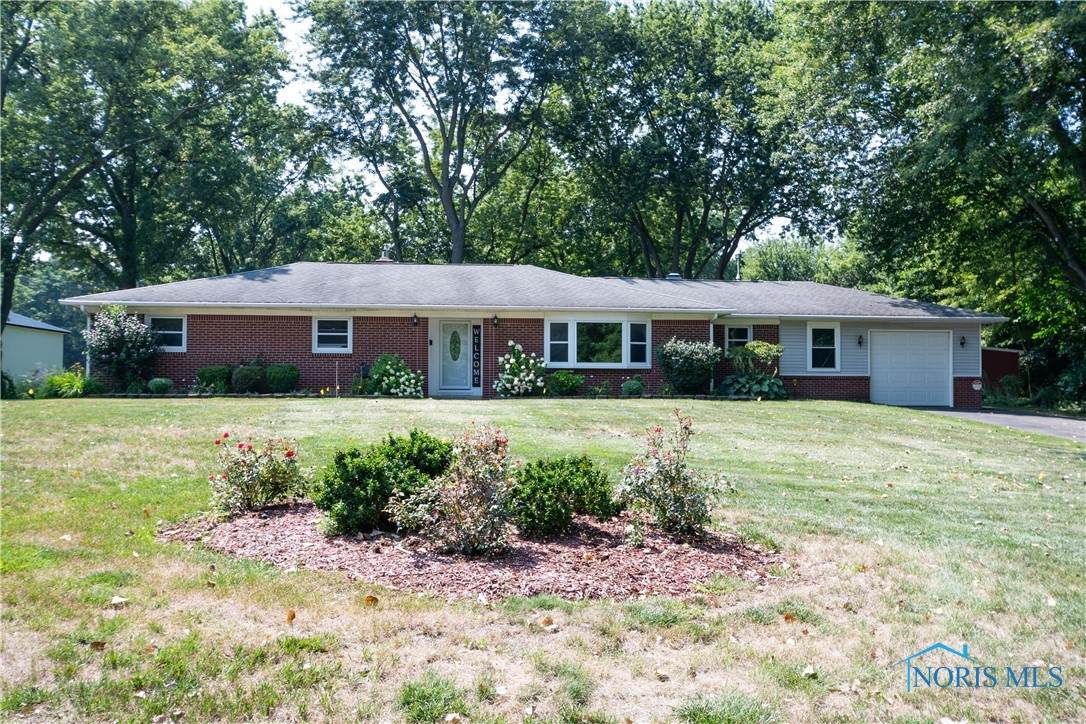 1054 Clark Street - Photo 1