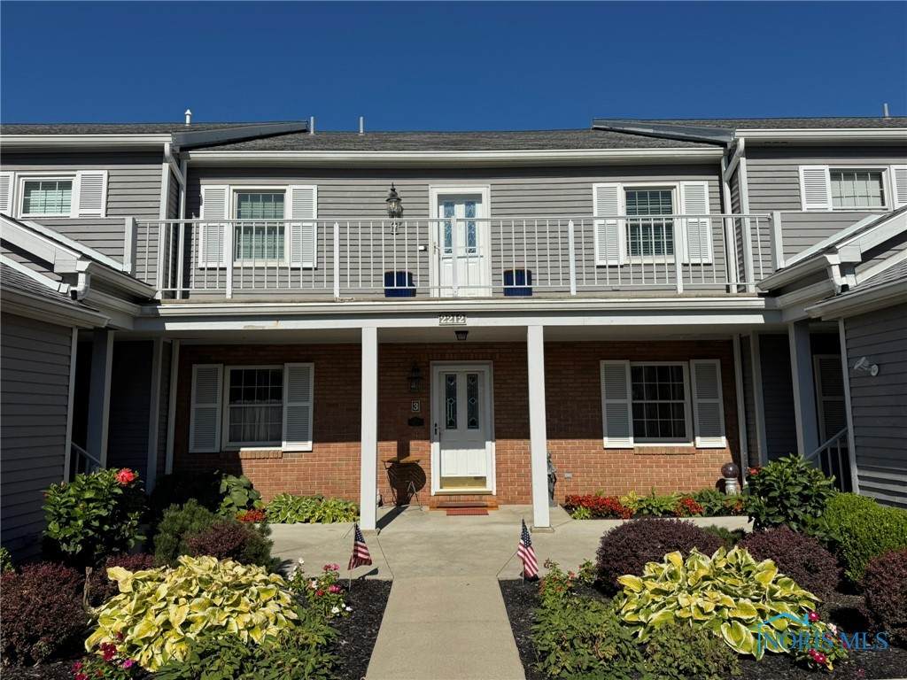 2212 Carriage Lane - Photo 1