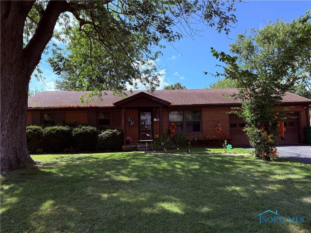 1726 Eastview Dr. Drive - Photo 1