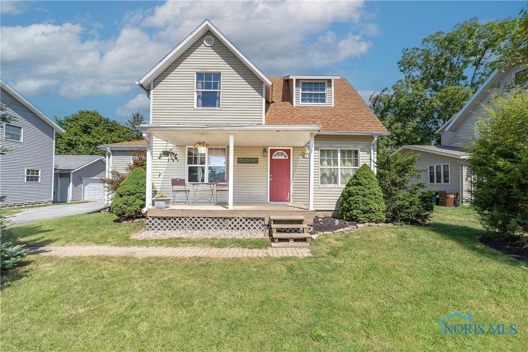 222 Grove Street - Photo 1