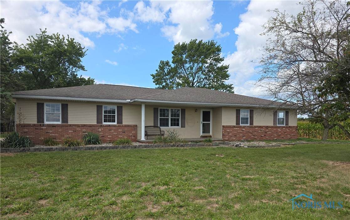 H737 County Road 8 - Photo 1