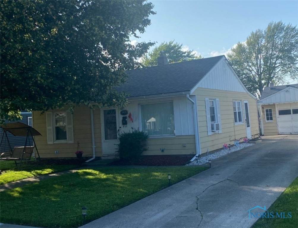 1925 Metz Avenue - Photo 1