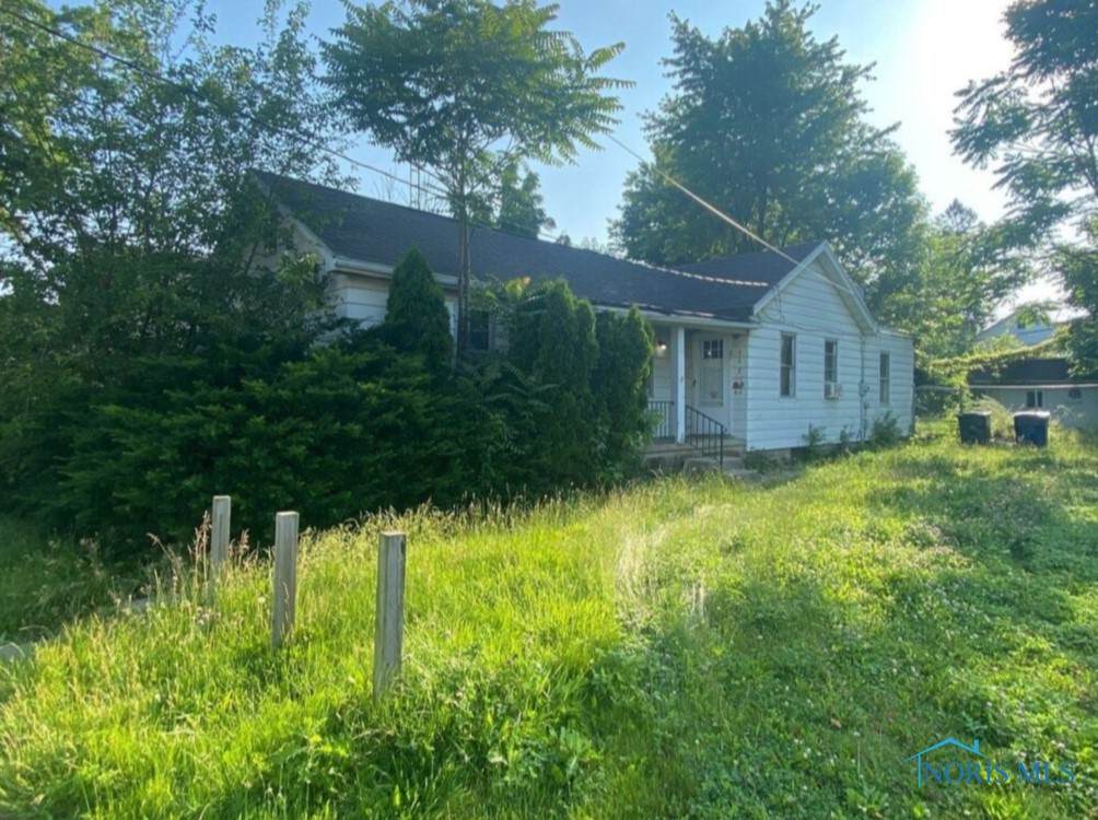 323 Langdon Street - Photo 1