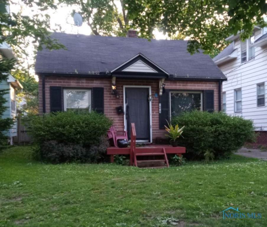 3915 Hoiles Avenue - Photo 1