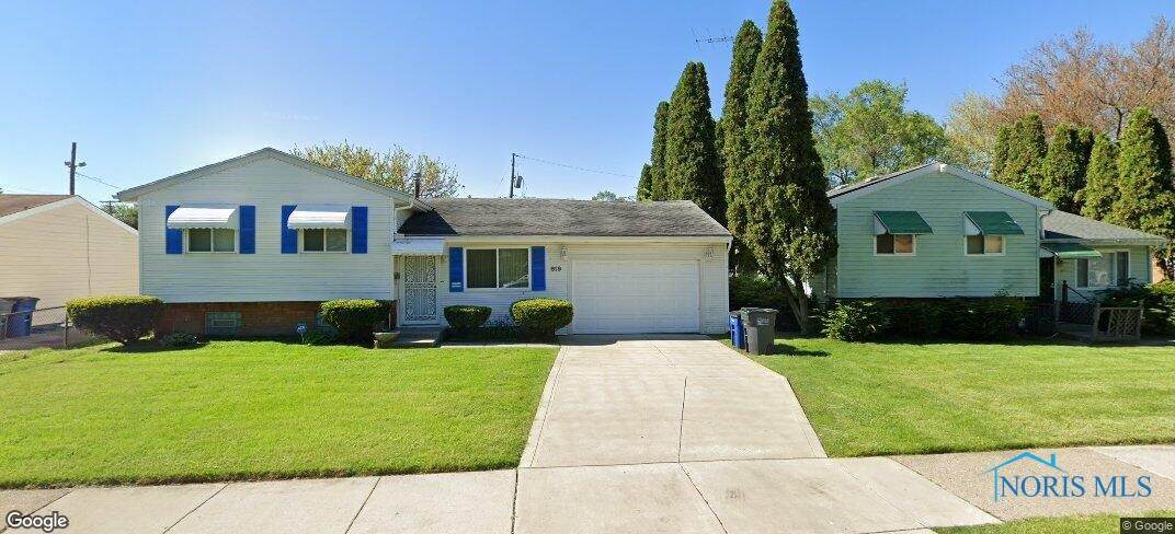 619 Pinewood Avenue - Photo 1