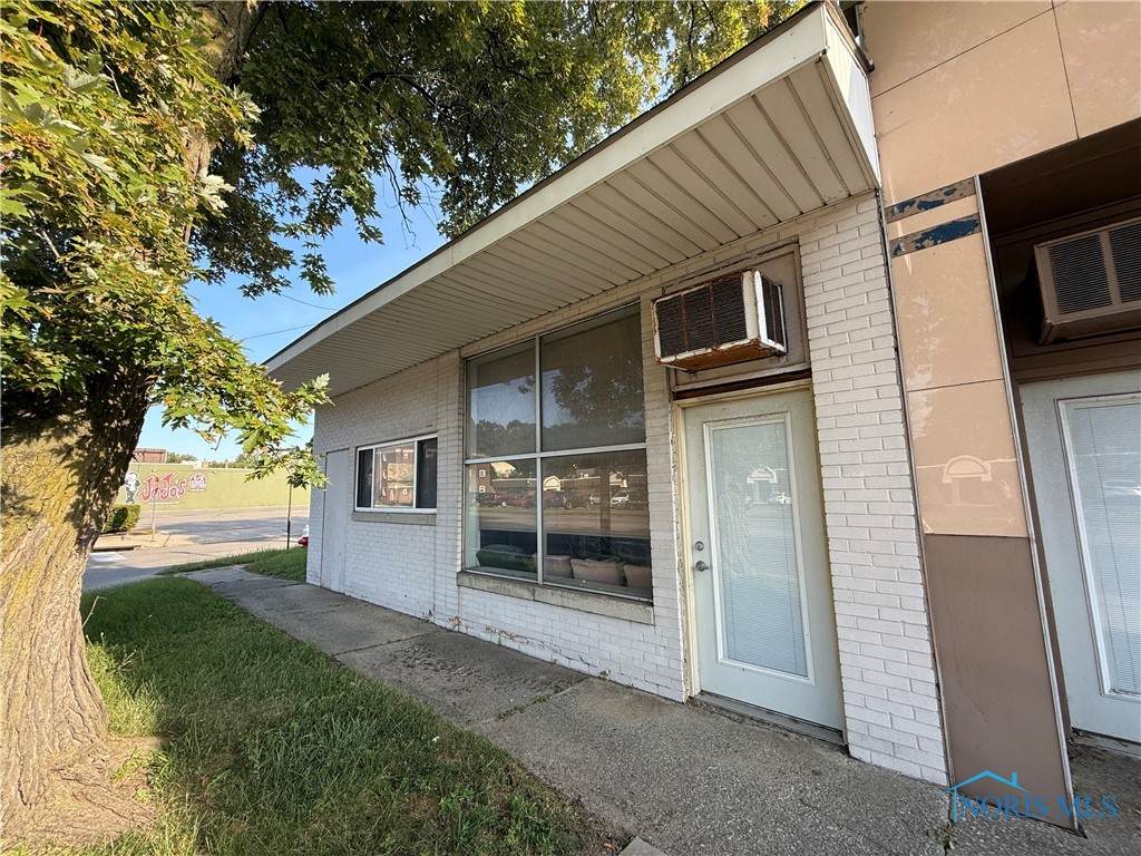 4324 Monroe Street - Photo 1