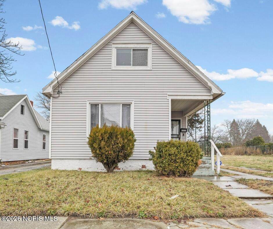 1652 Nebraska Avenue - Photo 1
