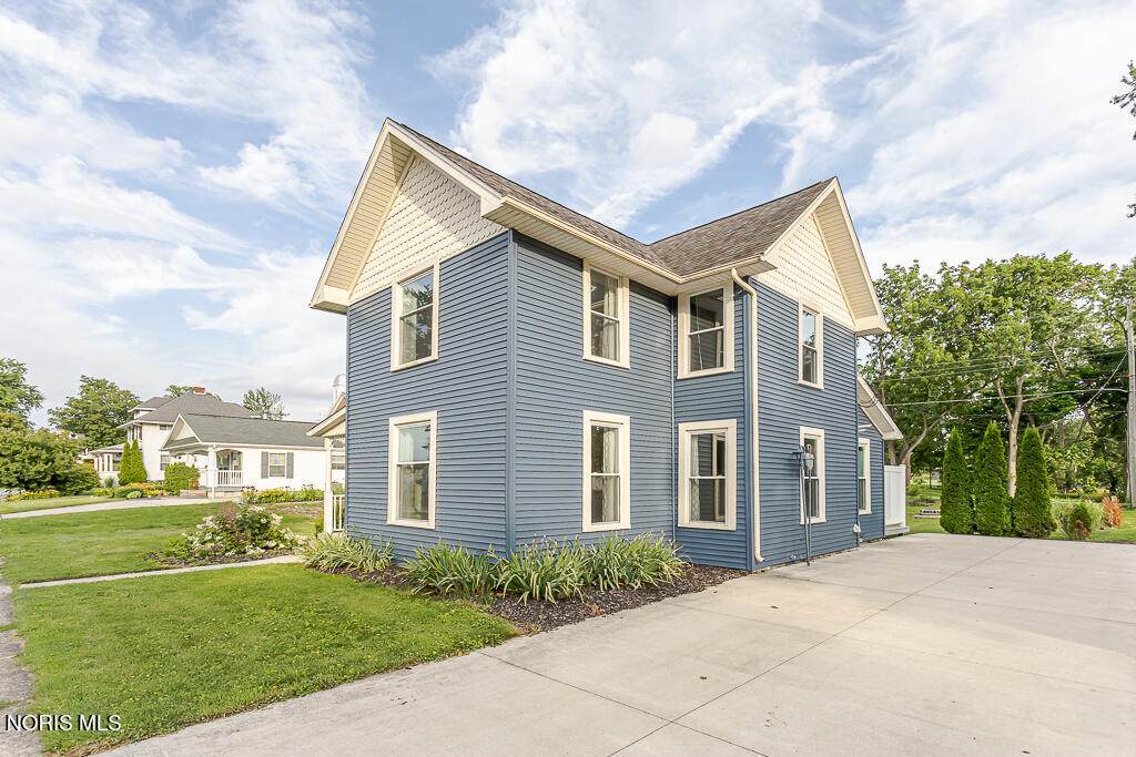 24269 Second Street - Photo 1