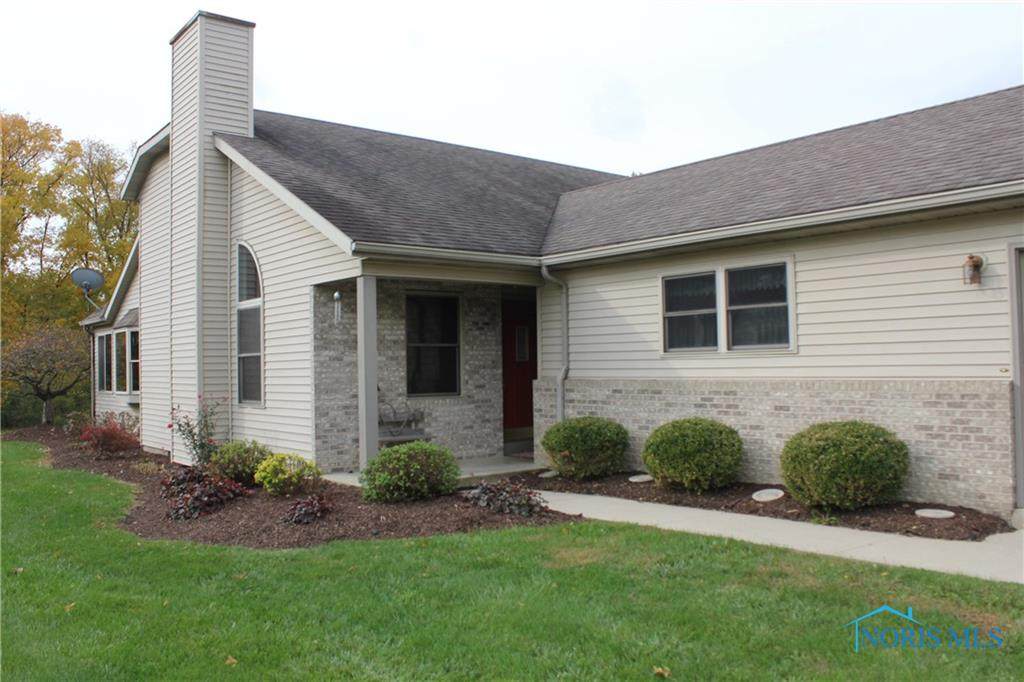 22392 River Chase - Photo 1