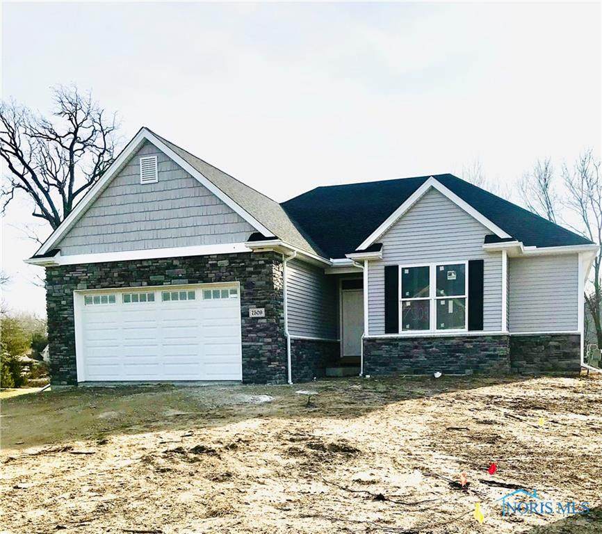 7509 King Acres - Photo 1