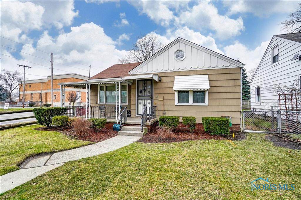 1501 Glenbrook - Photo 1