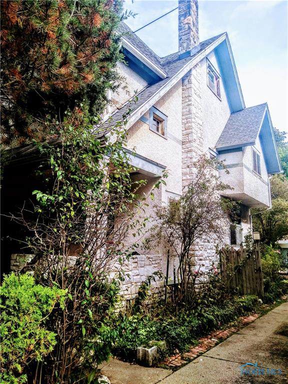 2704 Robinwood Avenue - Photo 1