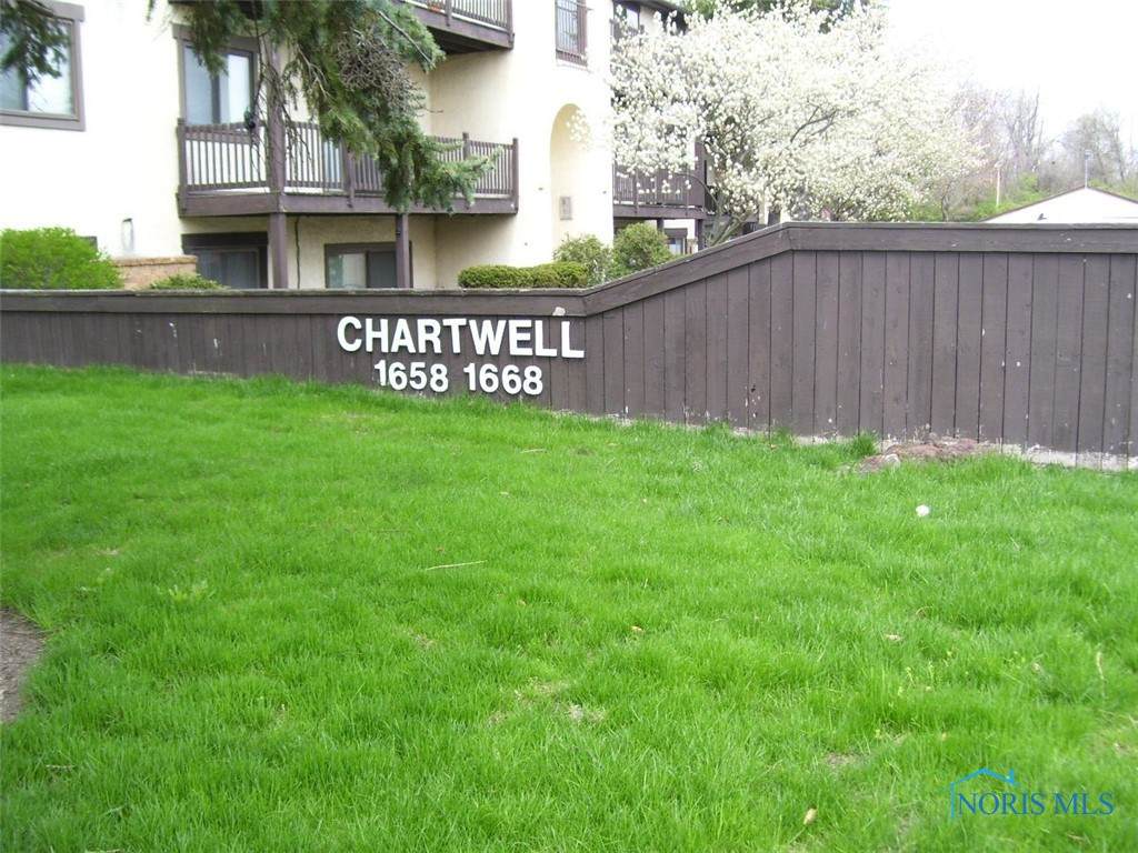 1668 Brownstone Boulevard - Photo 1