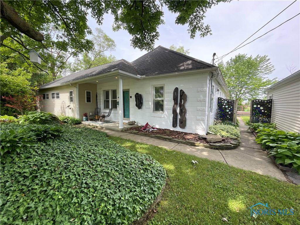 601 6th Street - Photo 1