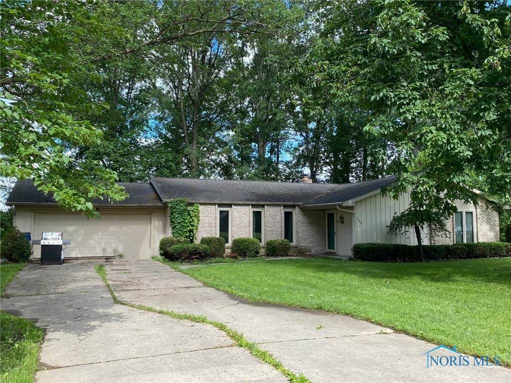 105 Oak Meadows Drive - Photo 1