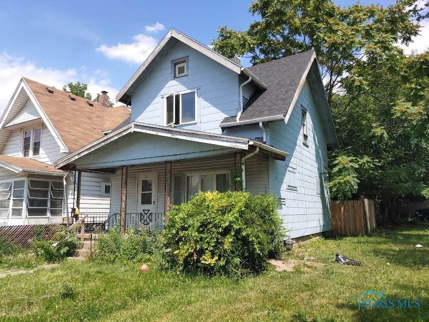 1455 Oak Street - Photo 1