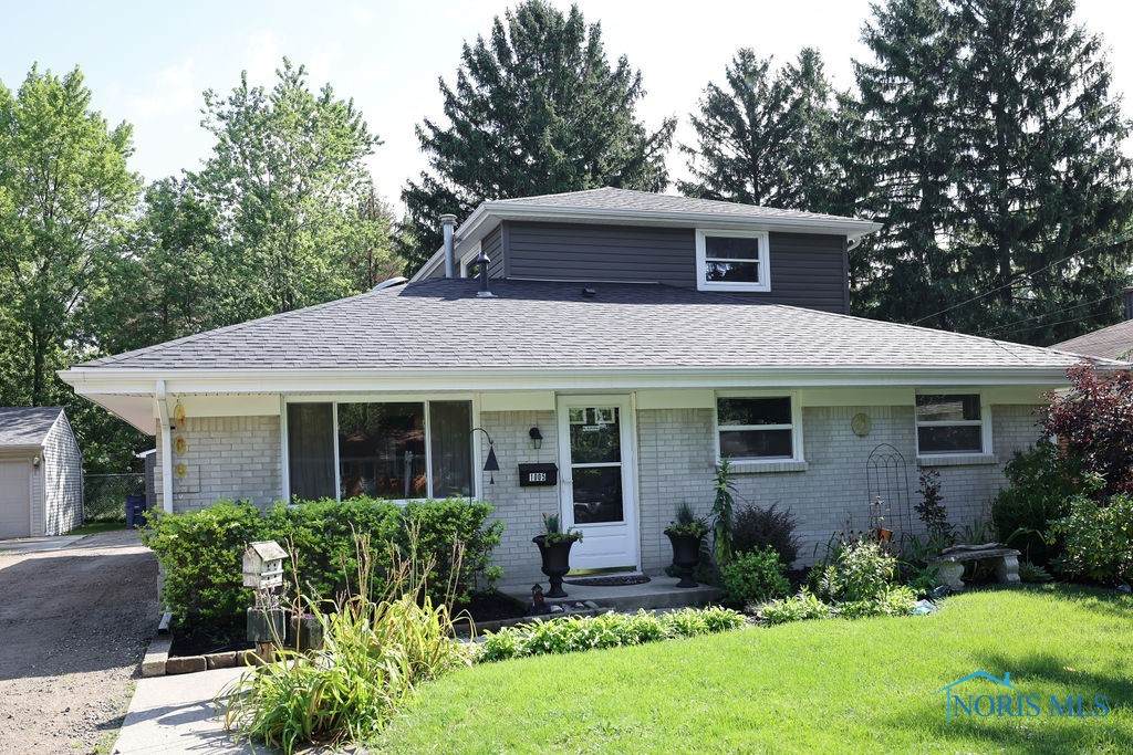1005 Pine Street - Photo 1