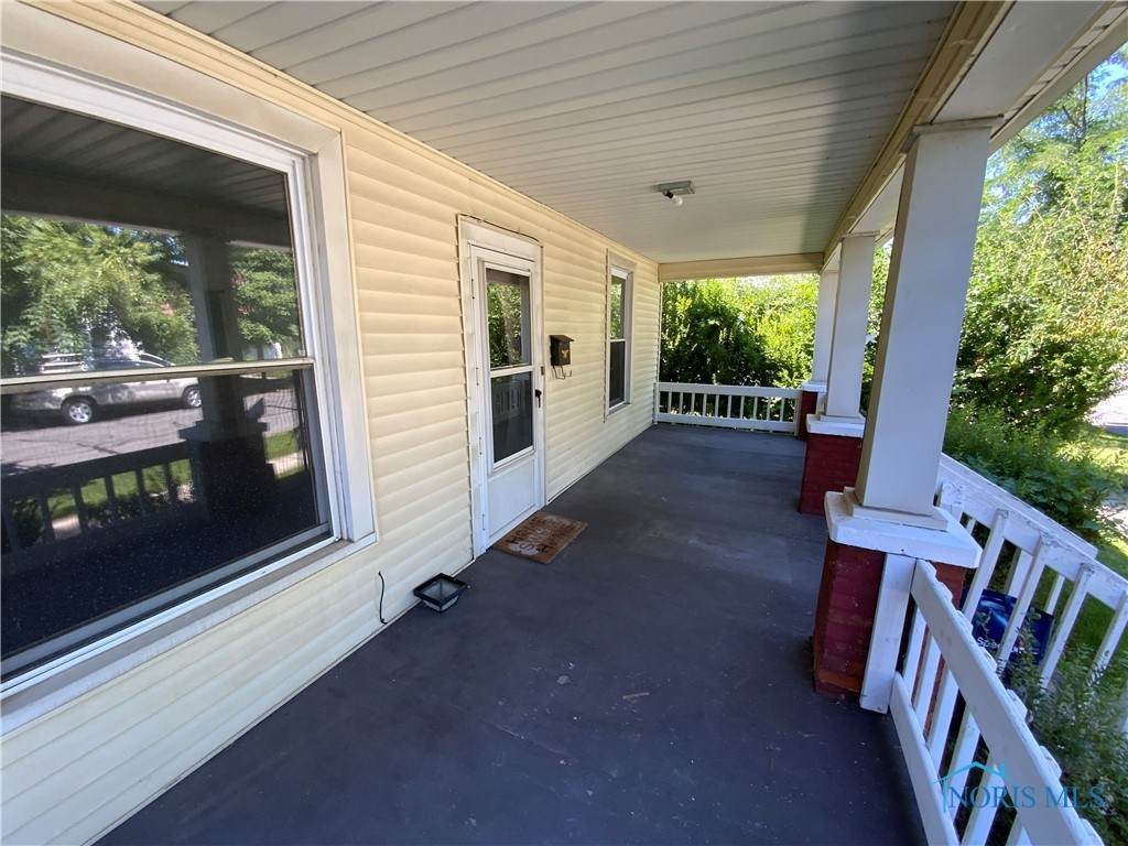919 Perry Street - Photo 1