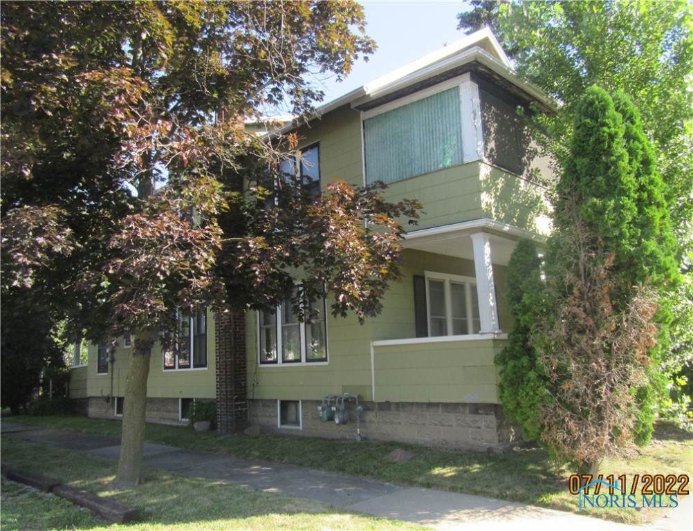 838 Erie Street - Photo 1