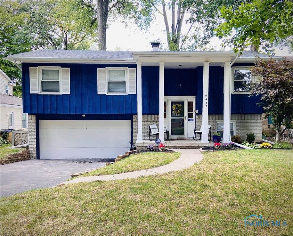 5423 Honeymaple Lane - Photo 1