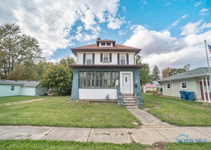 626 5th Street - Photo 1