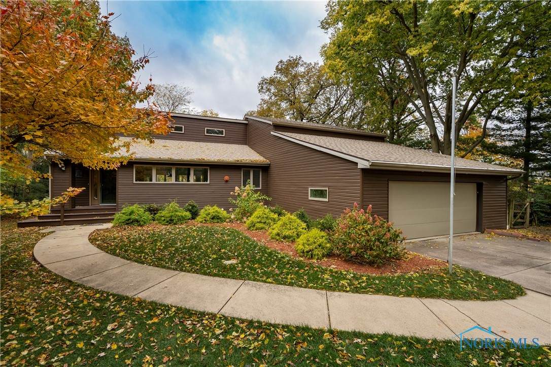 17688 River Road - Photo 1