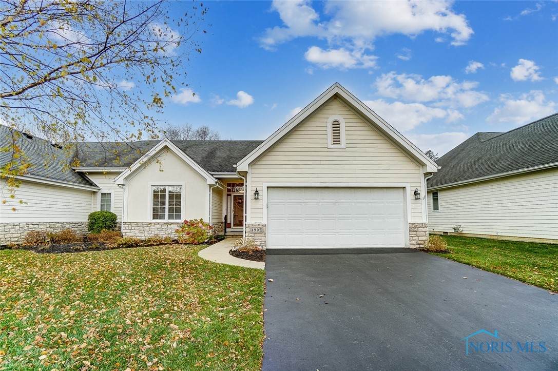 4902 Marble Cliff Boulevard - Photo 1
