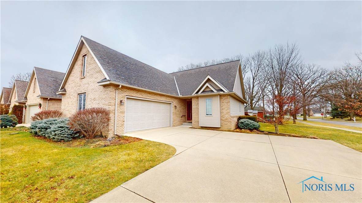 899 Busdeker Lane - Photo 1
