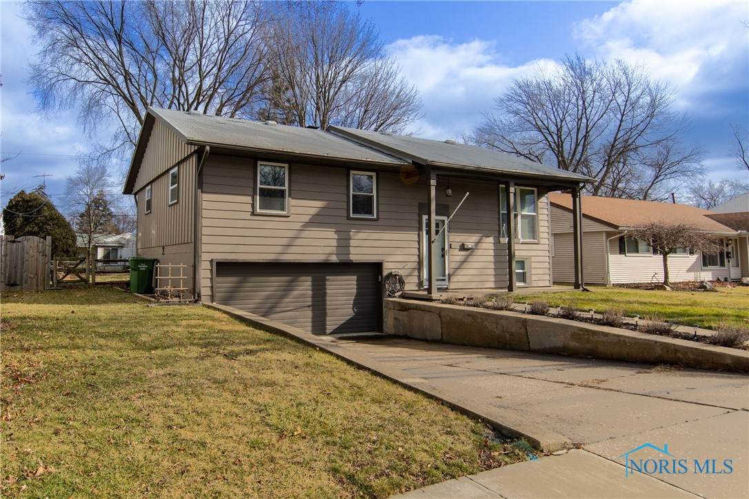1216 Birch Avenue - Photo 1