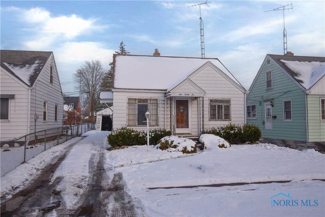 426 Darrow Avenue - Photo 1