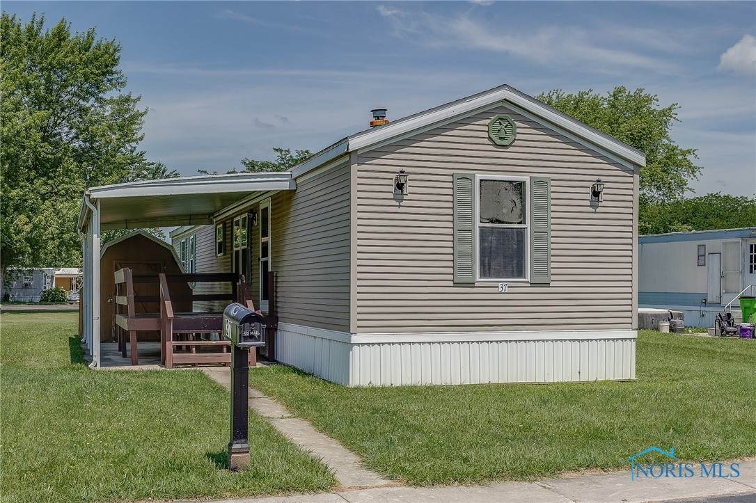 800 Woodward Avenue - Photo 1