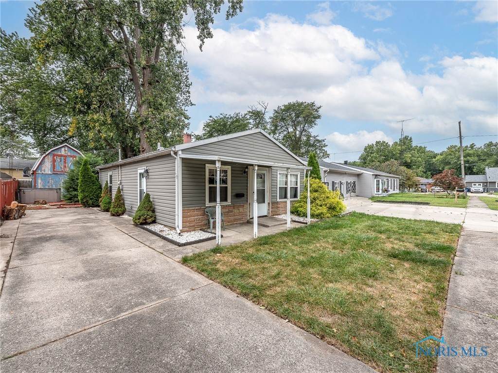 6057 326th Street - Photo 1