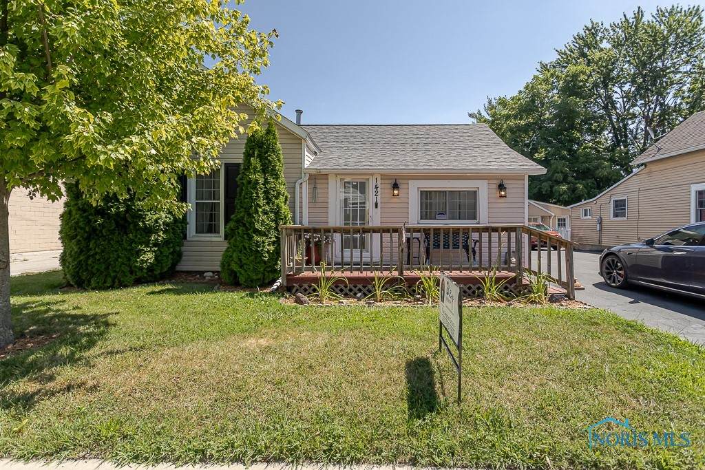 1421 Maumee Street - Photo 1