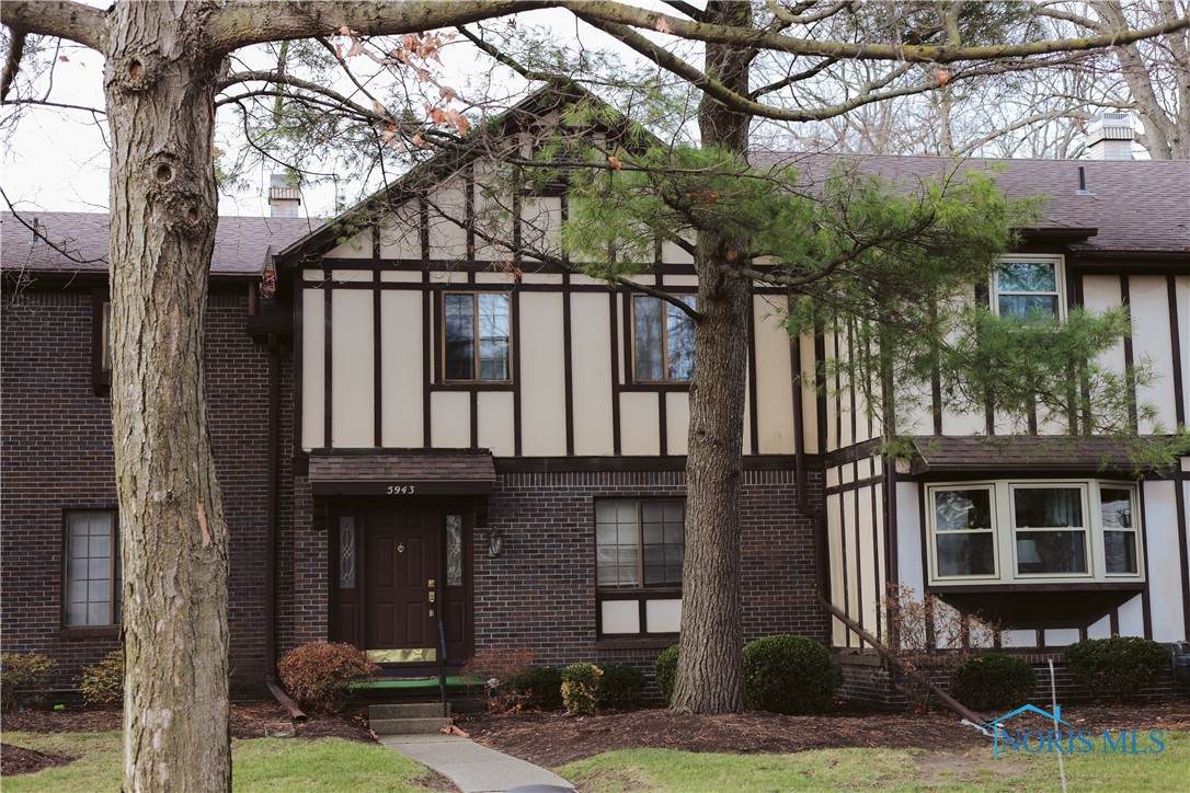 5943 Tetherwood Drive - Photo 1