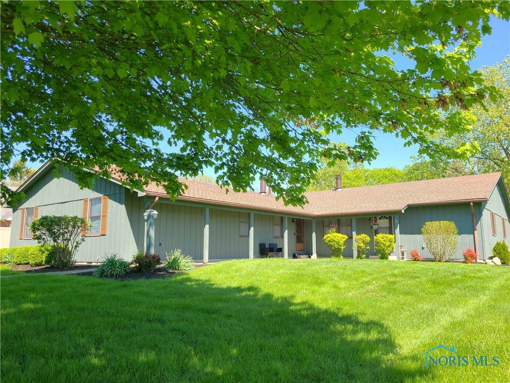 1050 Fox Run Road - Photo 1