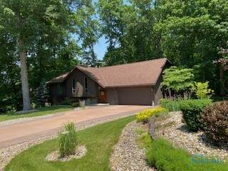 955 Greenbrier Road - Photo 1