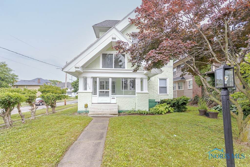 2740 Robinwood Avenue - Photo 1