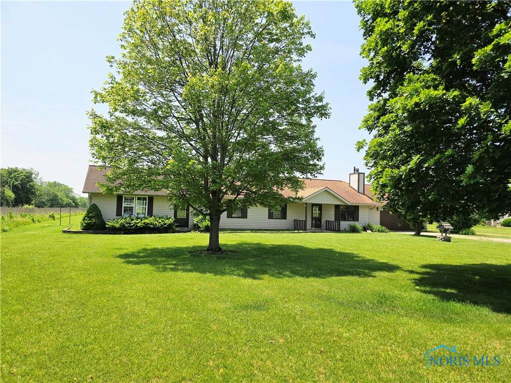 17738 County Road E - Photo 1