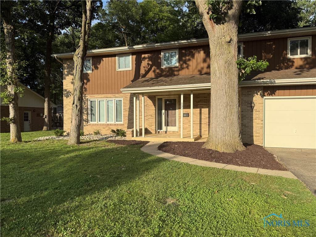 537 Bristol Drive - Photo 1