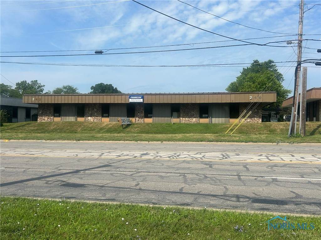 240 Reynolds Road - Photo 1
