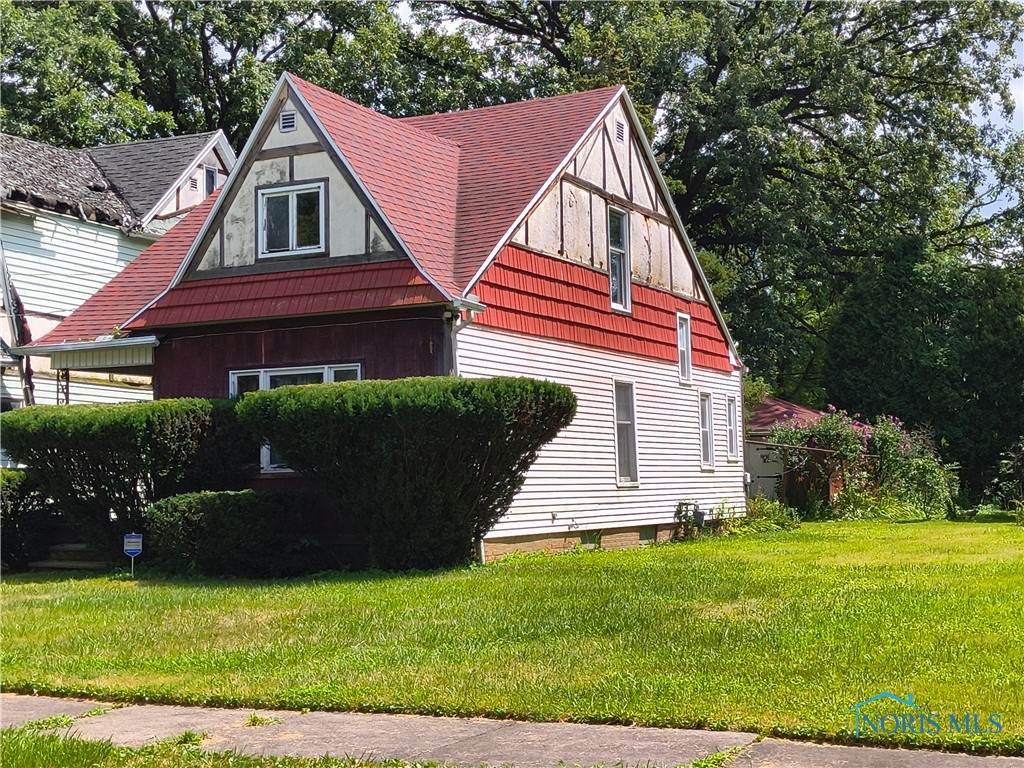 1816 Clay Avenue - Photo 1