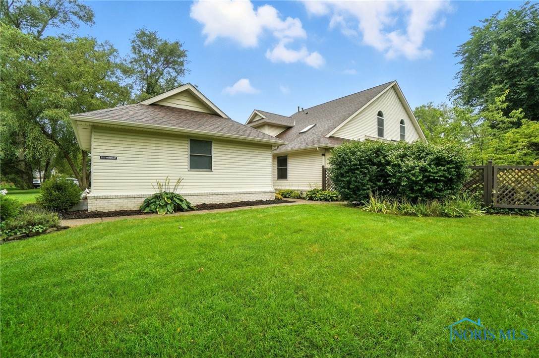 2133 Saint Andrews - Photo 1